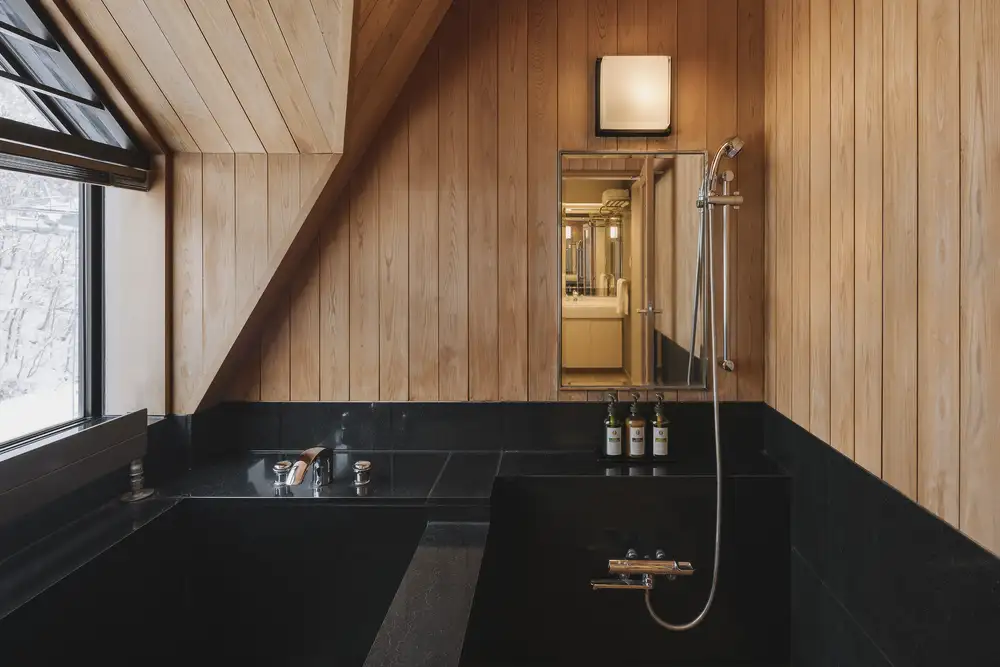 Kiroro_peak_suite_04