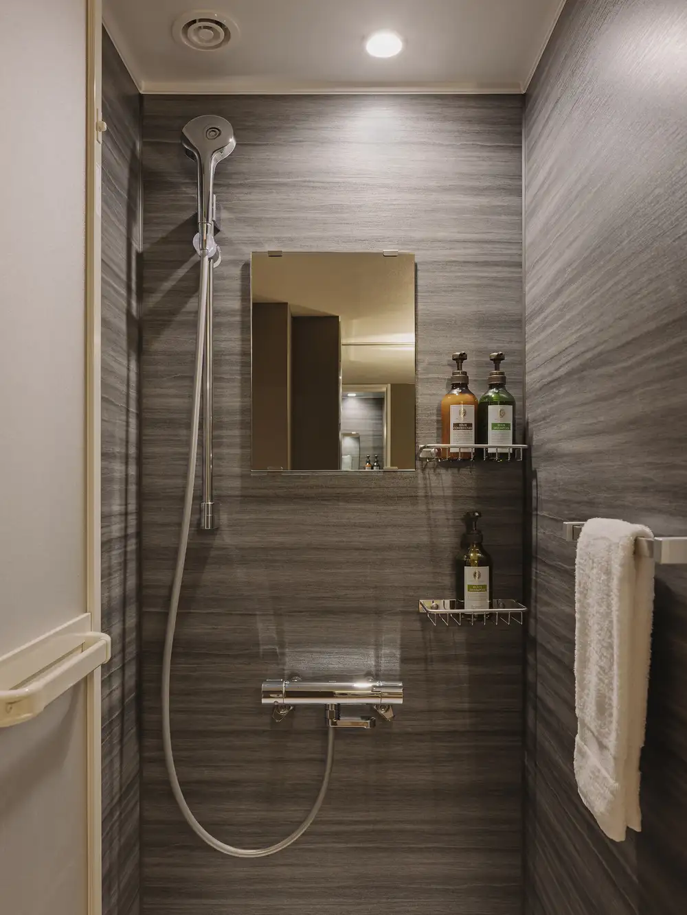 Kiroro_peak_suite_05