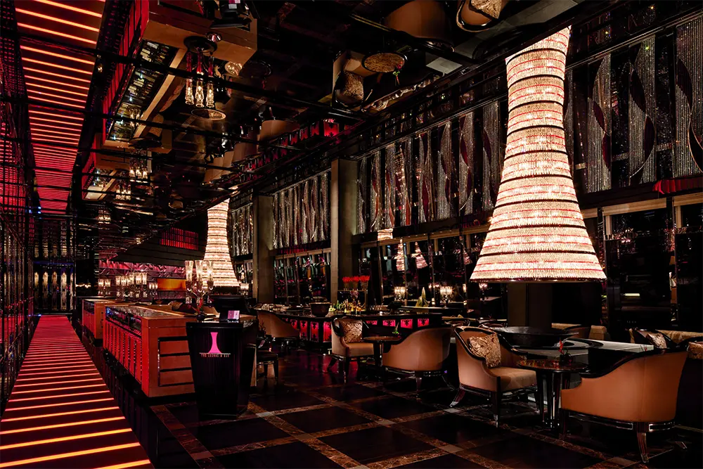 hkgkw-lounge-bar-50069532_Classic-Hor