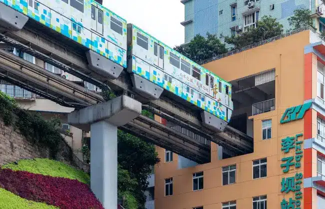 Liziba Monorail1