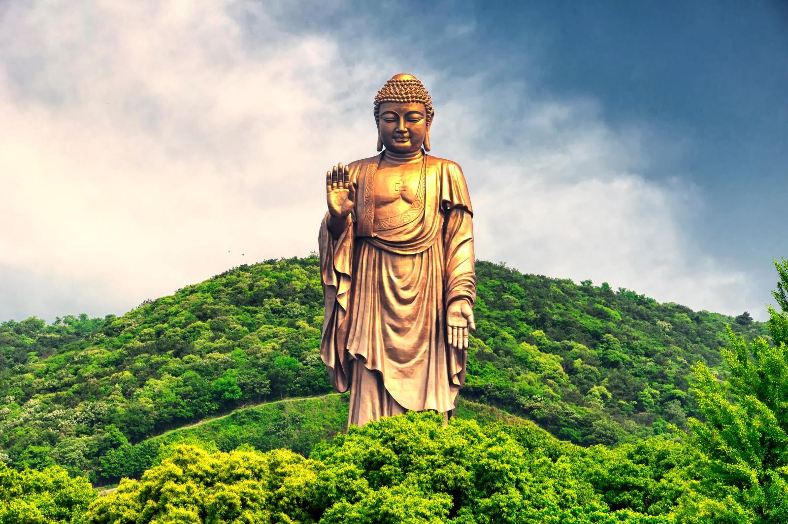 พระใหญ่หลิงซานต้าฝ๋อ