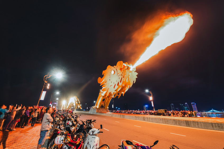 มังกรพ่นไฟ เวียดนาม