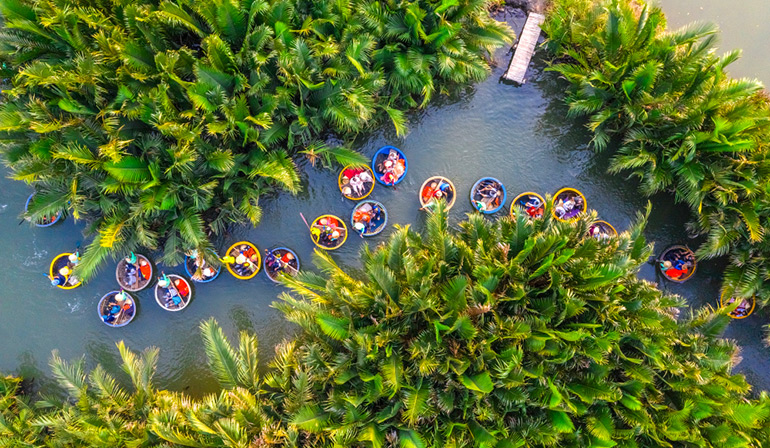 ล่องเรือกระด้ง เวียดนาม