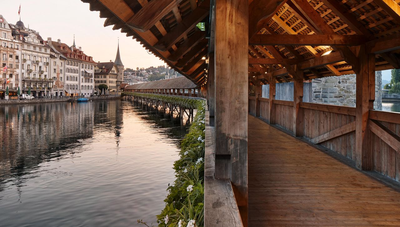 สะพานไม้ชาเปล (Chapel Bridge – Kapellbrücke)3